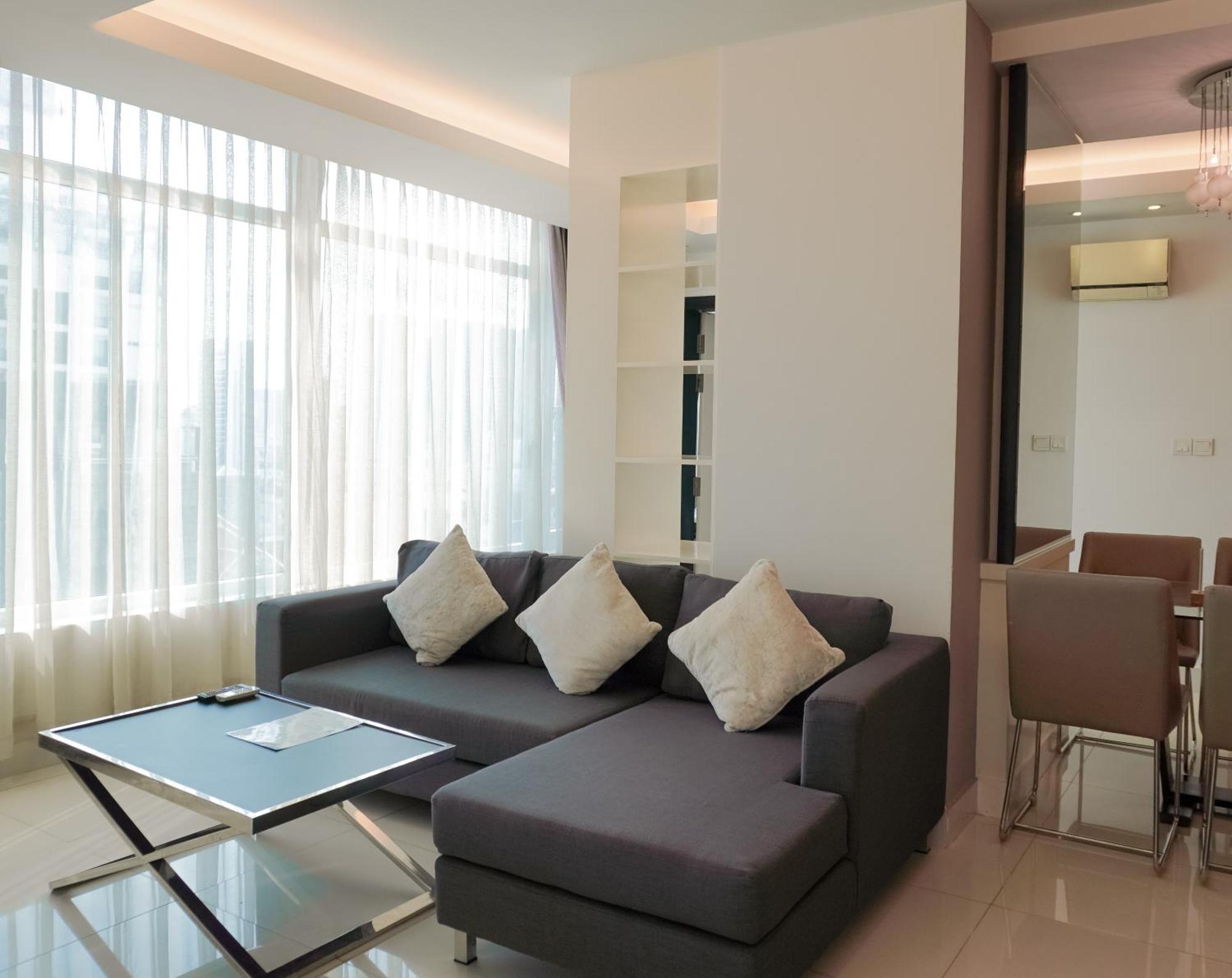 Naki Suites @ Silvertown Πνομ Πενχ Εξωτερικό φωτογραφία